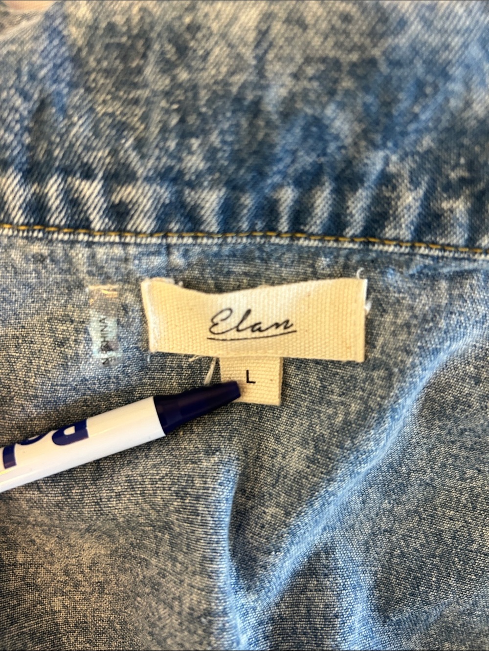 Vintage elan Acid Wash Denim Jacket with Colorful Crochet Striped Sleeves - Picture 5 of 10